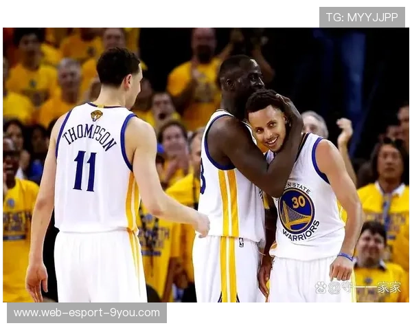 勇士大胜太阳，库里和穆迪再次成为球队胜利的关键，勇士gm谈库里
